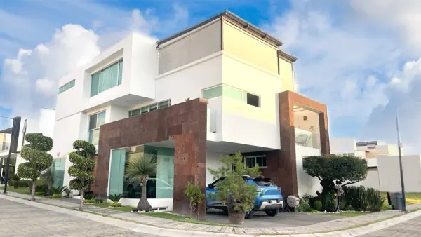 Casa en venta en Lomas de Angelópolis, San Andrés Cholula — foto 2 de 28
