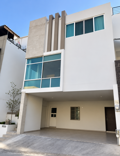 Casa en Colinas del Valle, Monterrey, Nuevo León — foto 1 de 21