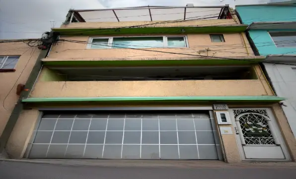 Casa en Venta con Patio y Roof Garden en Puerta Grande, Álvaro Obregón — foto 1 de 23