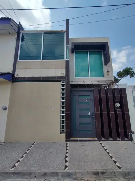 Casa venta en Villa Izcalli Caxitlan, Villa de Alvarez, Colima — foto 1 de 13