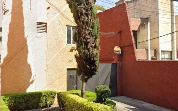 Casa con 3 Recamaras, Zona Plaza Universidad — foto 1 de 10