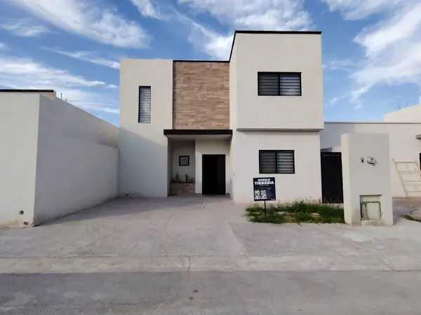Casa en Venta Residencial Los Olivos, Gómez palacio Dgo — foto 1 de 15