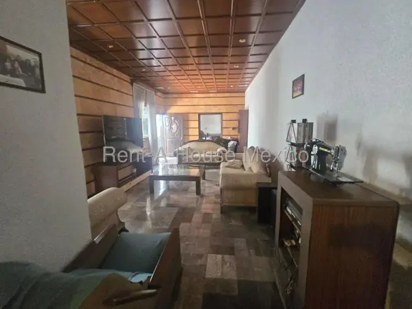 Casa en Venta en Avenida Euskaro, Industrial CR 27-1305. — foto 1 de 29