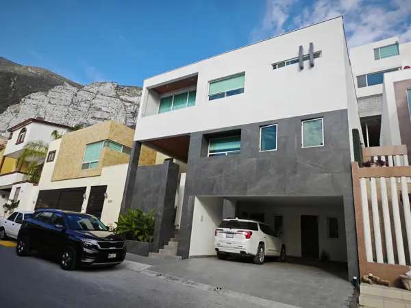 Casa en venta en Colinas del Valle, Monterrey — foto 3 de 23
