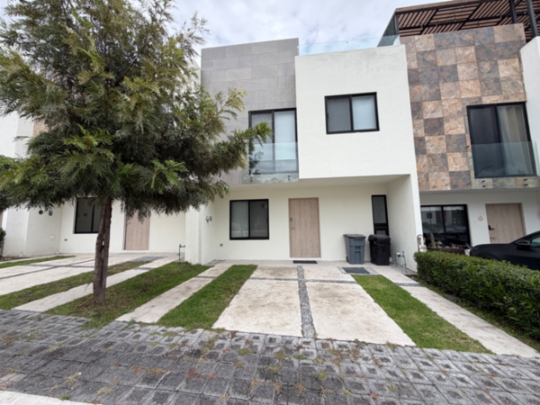 Casa en Venta | Parque Mallorca, Lomas de Angelópolis Iii, Puebla — foto 1 de 19