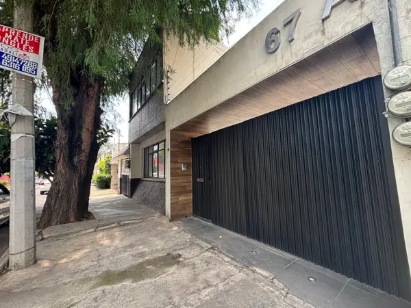 Casa en VENTA en Claveria Azcapotzco, A 2 cuadras de Av. Claveria, con vias de acceso. — foto 1 de 40