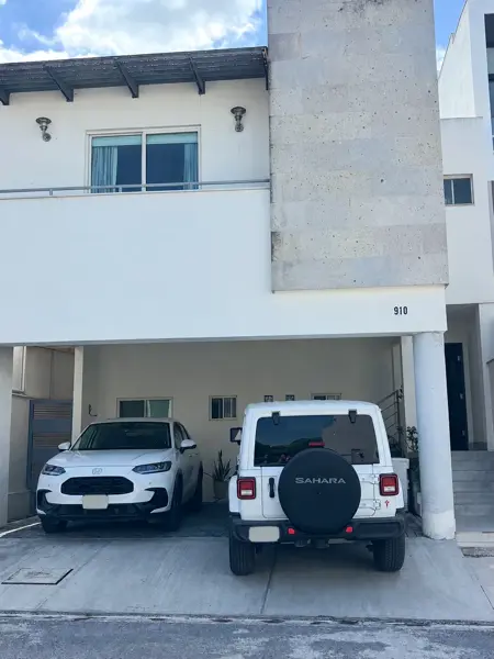 Casa en renta en Privanzas Mallorca — foto 1 de 28