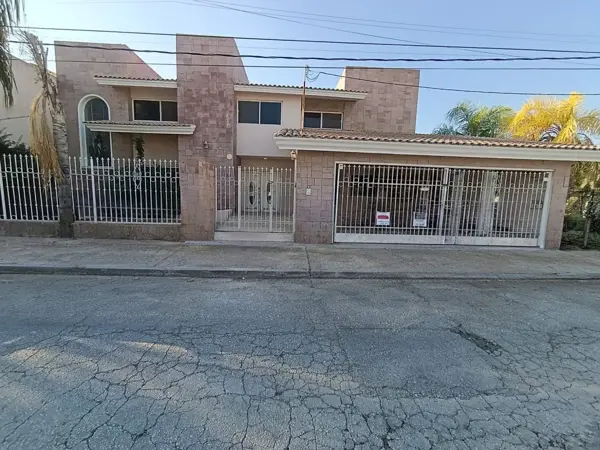 Casa en San Isidro, Torreón, Coahuila de Zaragoza — foto 1 de 39