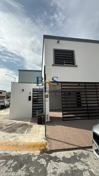 Renta de Casa en Privadas de Santa Rosa Ll — foto 1 de 9