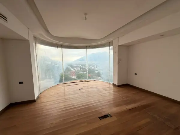 Terreno en venta en Valle de San Ángel Sector Frances en San Pedro Garza García — foto 1 de 32