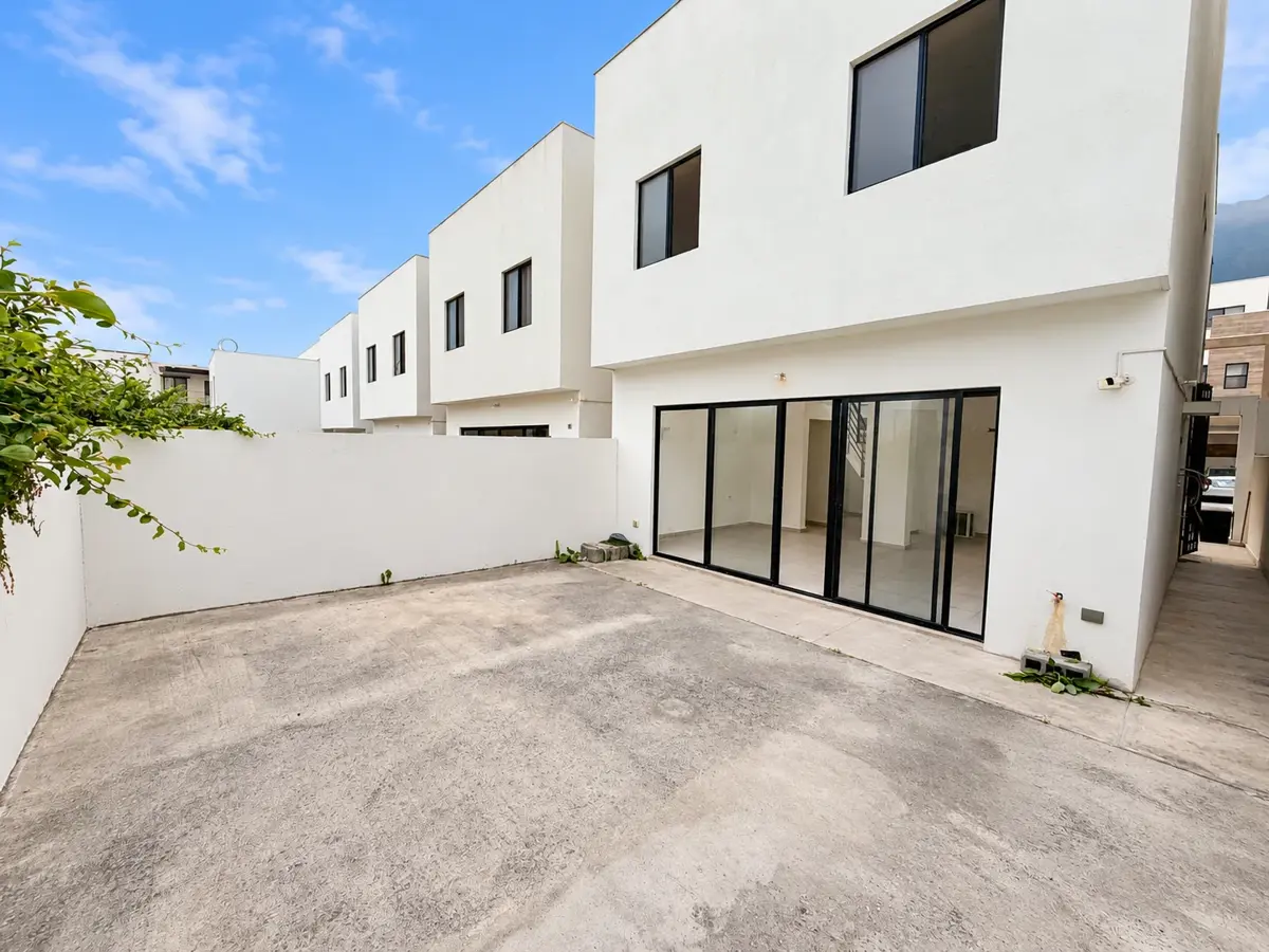 Casa en Venta en Porto Cumbres, García, Nuevo León — foto 2