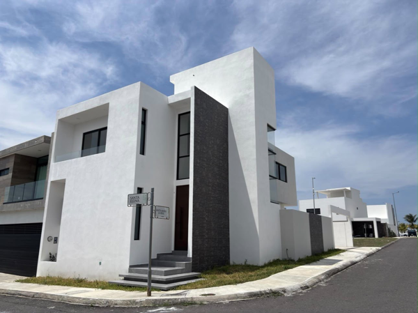 Casa venta ubicada frac La Rioja Riviera veracruzana — foto 1 de 18