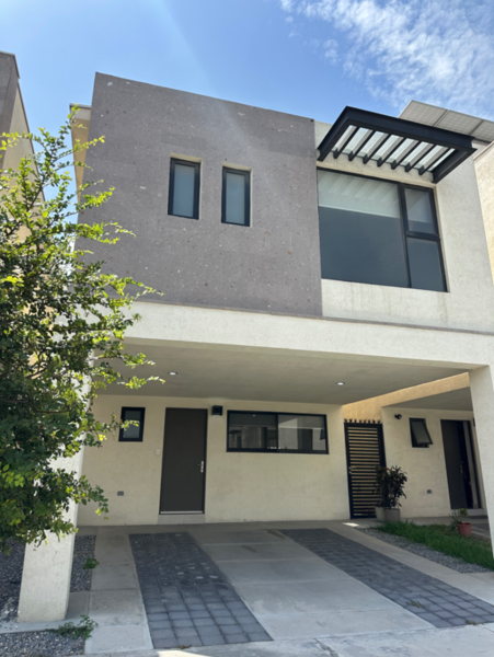 Casa en renta en Ferrara Residencial, García — foto 1 de 34