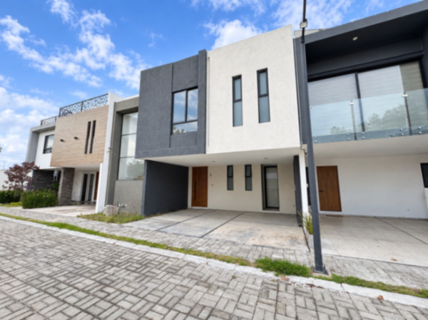 Casa en venta en Lomas de Angelópolis, San Andrés Cholula — foto 2 de 17