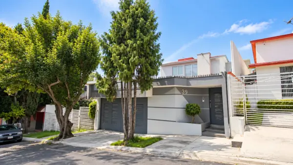 Casa en Venta en Paseos del Bosque — foto 1 de 20