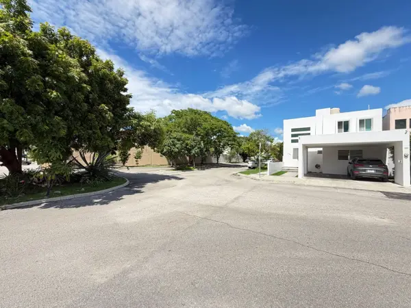 Casa en venta en Altabrisa, Mérida — foto 2 de 27