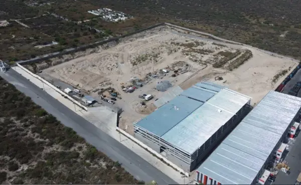 Terreno Industrial con Bodega en Venta, Santa Catarina — foto 1 de 10