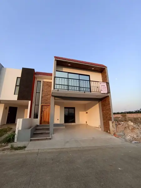 Casa en venta en Villas Paraíso, Fortín — foto 2 de 18