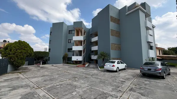 Departamento en renta en Jardines Del Sol, Zapopan — foto 1 de 17