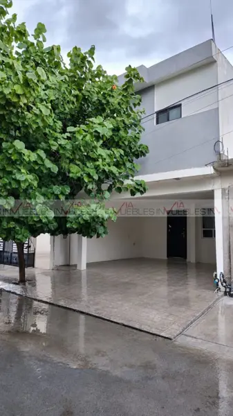 Los Olmos — foto 1 de 12