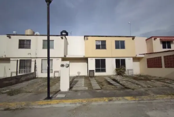 Casa de Entrega Inmediata en Col. Lomas del Manantial, Residencial los Laureles, Xochitepec Morelos — foto 1 de 8