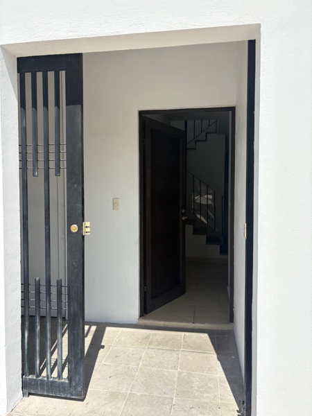 Casa en renta en Los Almendros II, Torreón — foto 2 de 19