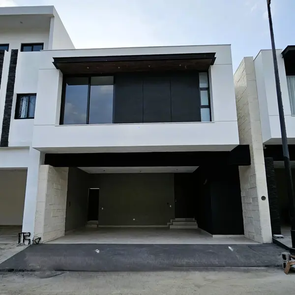 Casa Nueva en Venta Carretera Nacional — foto 1 de 11