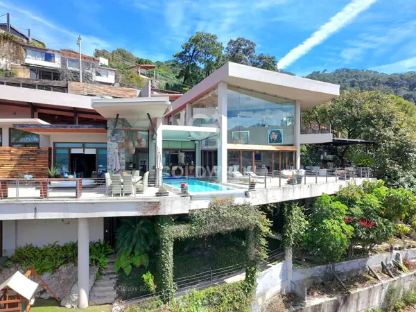 Casa en renta en Avandaro, Valle de Bravo — foto 2 de 37