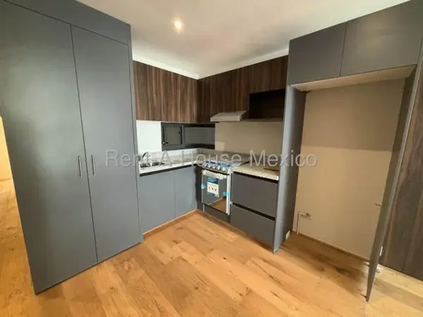 Departamento en Venta en Cuauhtémoc: Moderno y Espacioso con Balcón — foto 1 de 18