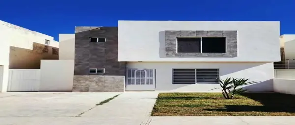 Casa en Zona Exclusiva Jardines de California, Torreón - Remate Hipotecario MM8011 — foto 1 de 9