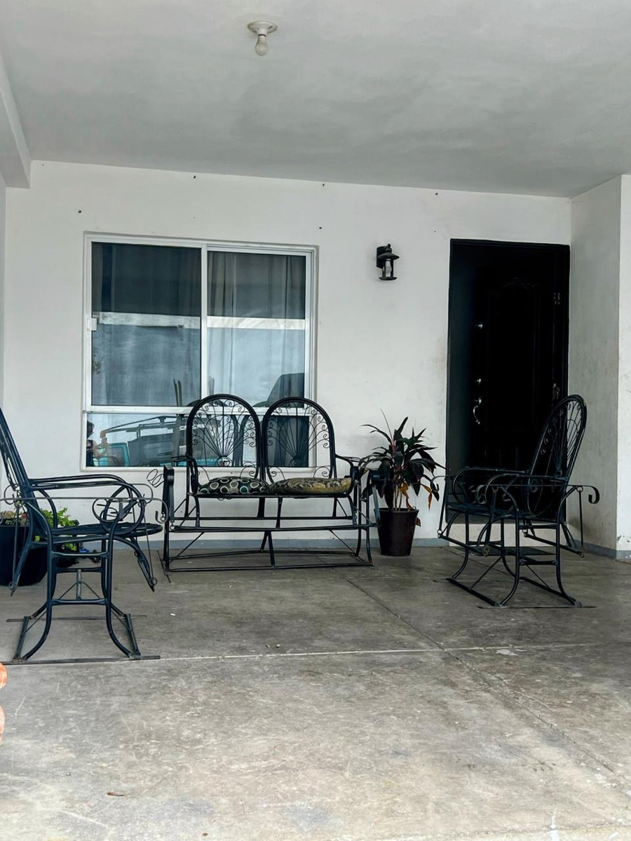 Casa en Renta en Arezzo Residencial, García, Nuevo León — foto 2