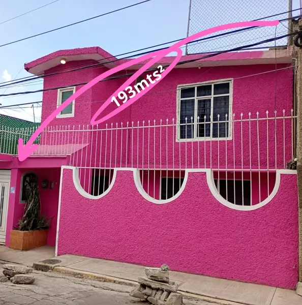 Hermosa Casa en Venta con Acabados de Lujo y Pisos de Ceramica — foto 1 de 9