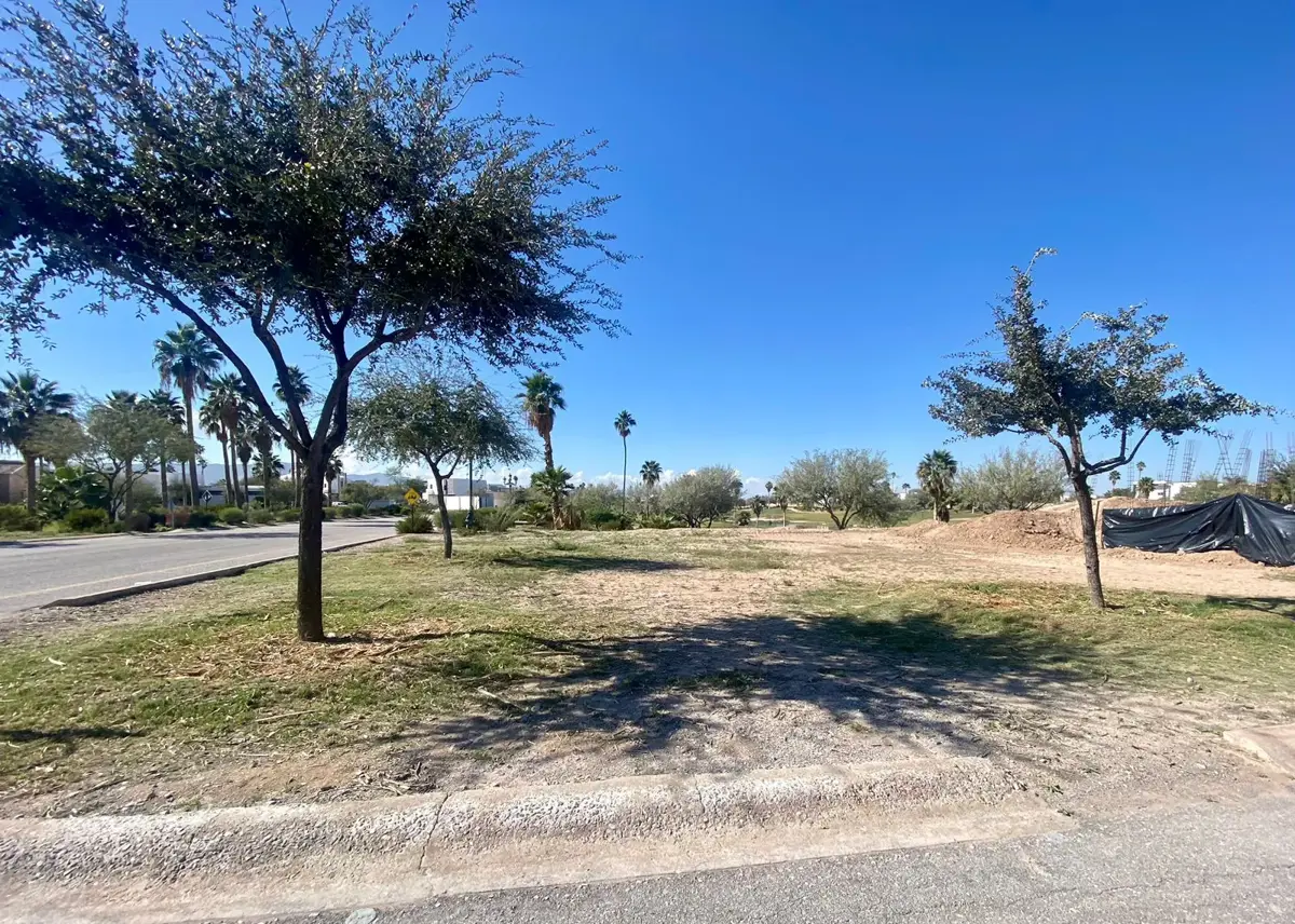 Vista 3 de Terreno en Venta en Montebello, Torreón, Coahuila de Zaragoza