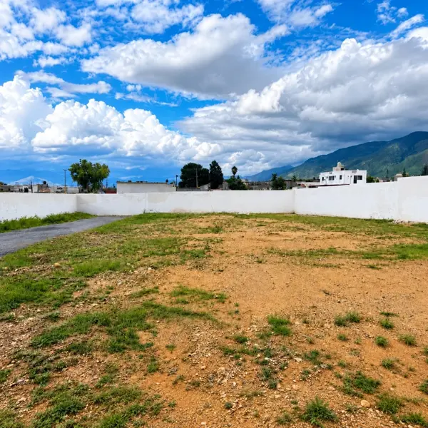 Terreno Comercial en Venta al Oriente de Saltillo, Coah. — foto 1 de 5