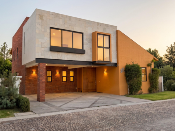 Casa en Residencial Rancho el Mesón, Calimaya: Espaciosa Propiedad en Venta — foto 1 de 25