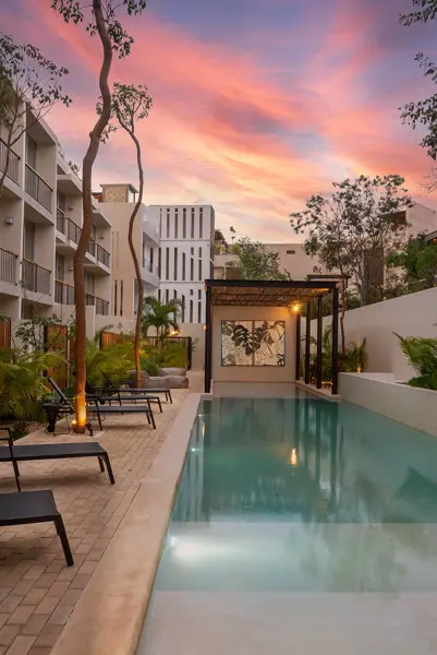 Departamento en venta en Tulum con 2 recámaras y entrega inmediata — foto 1 de 65