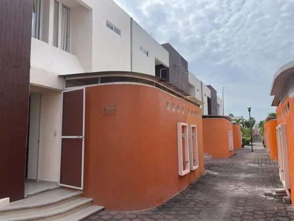 Casa en condominio con alberca en venta en Xochitepec, Morelos — foto 1 de 25
