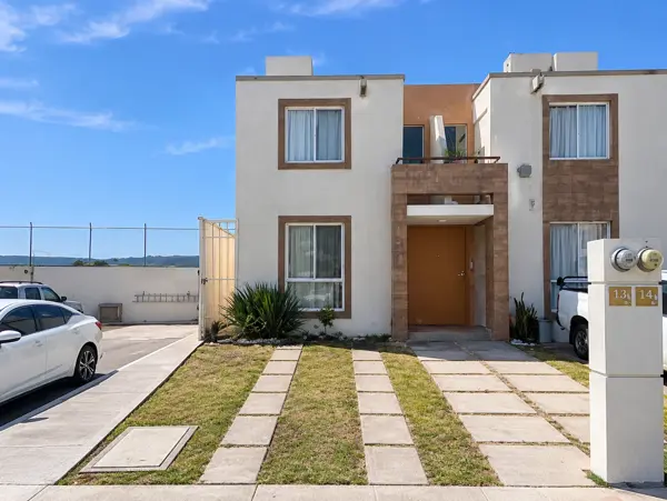 Casa en Ciudad del Sol, Querétaro, Querétaro — foto 1 de 11