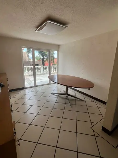 Casa en venta en Lomas de las Palmas — foto 1 de 19