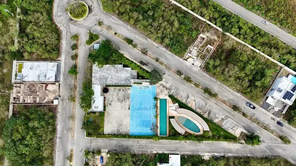 Terreno(145) en Venta en Privada Yaxlum, Listo para a Construir con Amenidades — foto 1 de 24