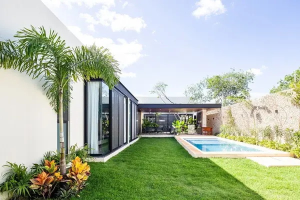 Casa de Una Planta de 3 Recámaras y Paneles Solares en Venta en Temozón Norte — foto 1 de 24