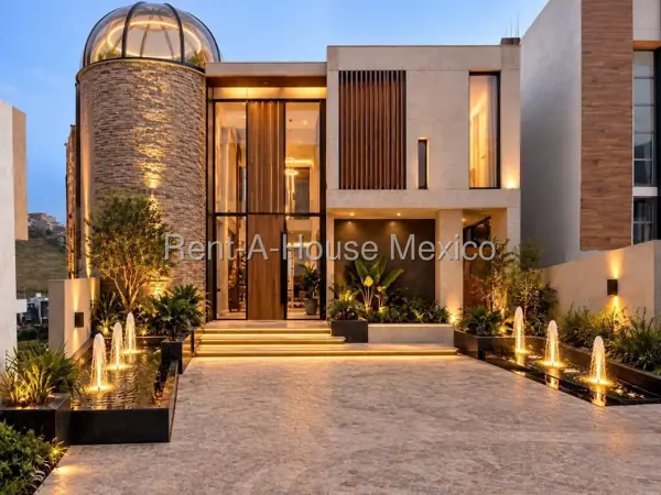 Casa en venta en fraccionamiento con amenidades en Zona Esmeralda — foto 1 de 24
