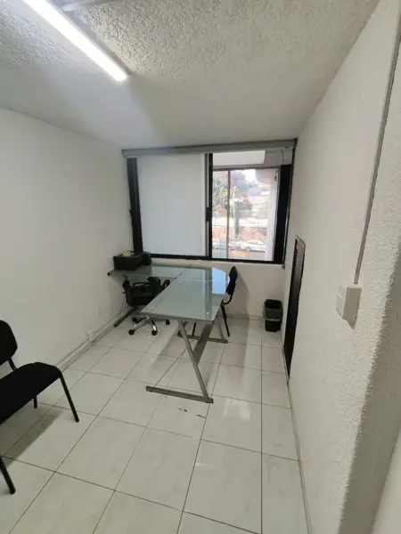 Oficina en Arcos Vallarta con todos los servicios incluidos — foto 1 de 4