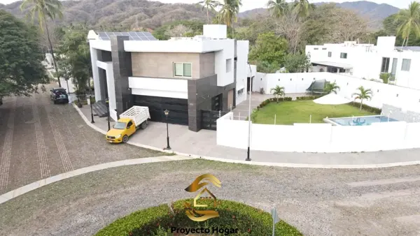 Casa en Venta en Manzanillo Colima — foto 1 de 22