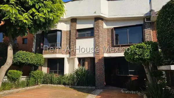 Casa en Venta en Chimalcoyoc, Tlalpan RG 27-1355 — foto 1 de 24