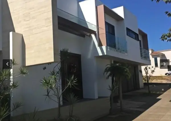 Vendo Casa Totalmente Amueblada con Diseño Contemporáneo en Xalapa — foto 1 de 9
