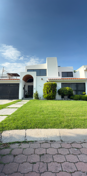 Casa en Renta en Corregidora, Querétaro - Amplia y Bien Ubicada — foto 1 de 26