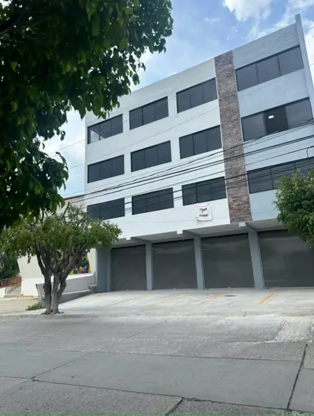 Renta de Oficinas Blvd. Algeciras, Zona Centrica, León, Gto. — foto 1 de 8