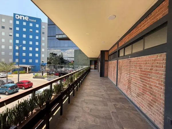 Local en renta en El Tlacuache Pte., León — foto 3 de 11