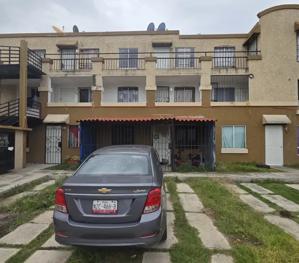 Departamento en primer piso con dos recámaras en Valle San Pedro Urbi Villa del Campo, Tecámac — foto 1 de 9